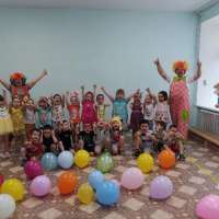 "День смеха"