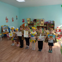 "С праздником Победы!"